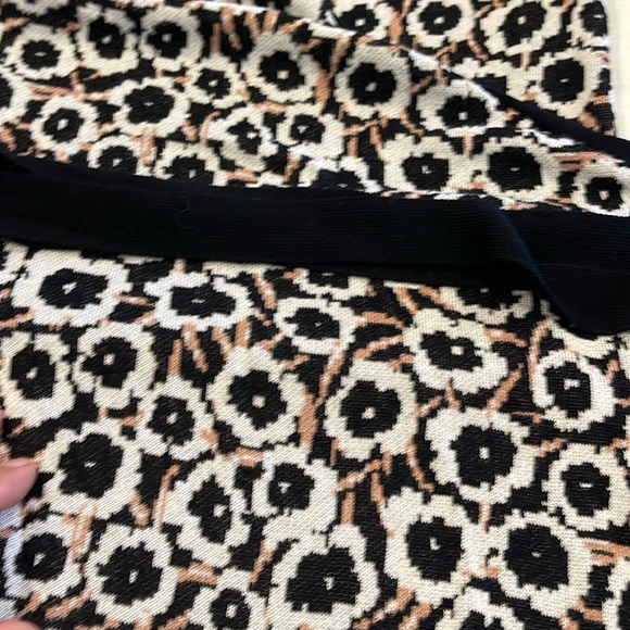 0107 Vintage DVF Leopard Print Wrap Dress SZ - Medium. Diane Von Furstenberg - Picture 8 of 10